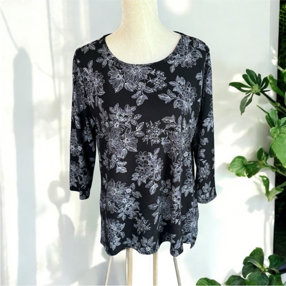 Liz Claiborne Black and White Floral 3/4 Sleeve Blouse